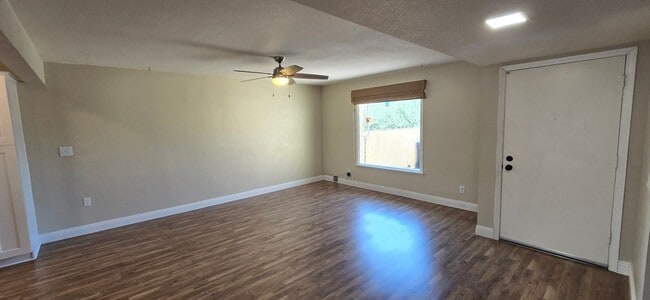 751 Vía Los Santos in San Dimas, CA - Building Photo - Building Photo