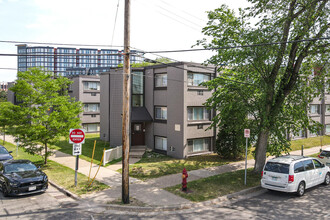 Stadium Village Apartments in Minneapolis, MN - Building Photo - Building Photo