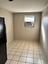 603 Mudd Ave, Unit B in Lafayette, LA - Foto de edificio - Building Photo