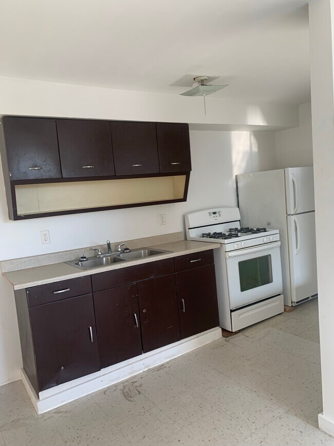 29 S Main St in Masontown, PA - Building Photo - Building Photo