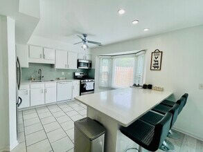 1506 Fernwood Ct in Gurnee, IL - Building Photo - Building Photo
