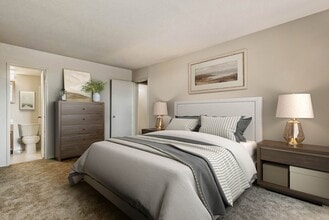 Cavalier Club in Falls Church, VA - Building Photo - Building Photo