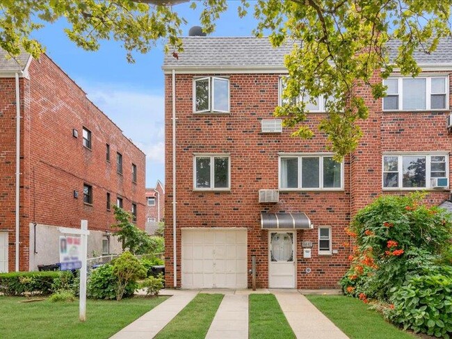 property at 160-62-160-21 21st Ave
