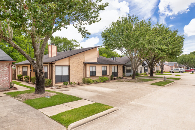 Ashford Pecan Grove in Baytown, TX - Foto de edificio - Building Photo