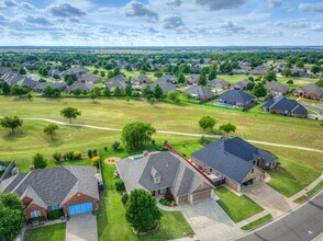 11317 Fiddlesticks Ln in Yukon, OK - Building Photo - Building Photo