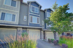 4508 135th Pl SE in Mill Creek, WA - Building Photo