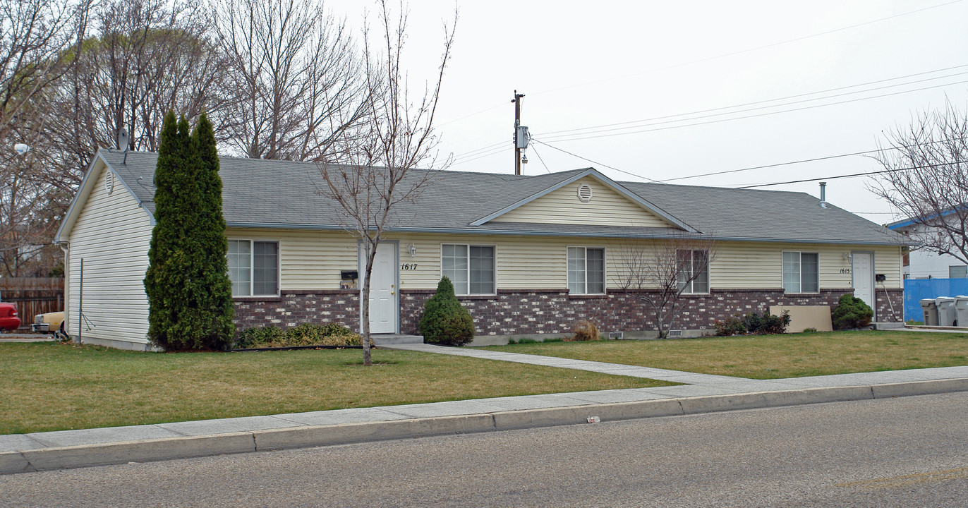 705-707 17th Ave S in Nampa, ID - Building Photo