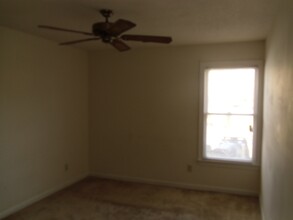 8131 Farmlea Cir in Raleigh, NC - Building Photo - Building Photo