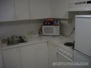 62 Boylston St in Boston, MA - Building Photo - Building Photo