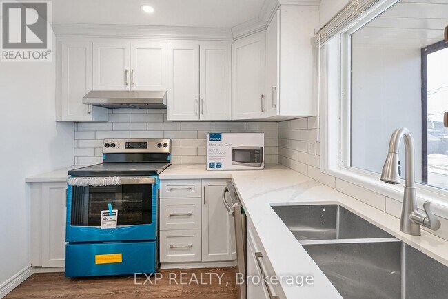 44 Metcalfe St in Thorold, ON - Building Photo - Building Photo