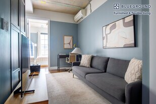 187 Kent Ave in Brooklyn, NY - Building Photo