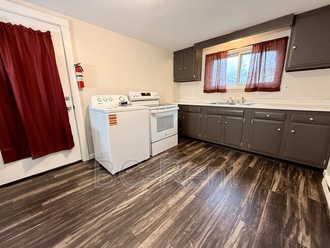 property at 526 Adams St