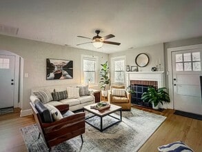 226 Evans St in Morganton, NC - Building Photo - Building Photo