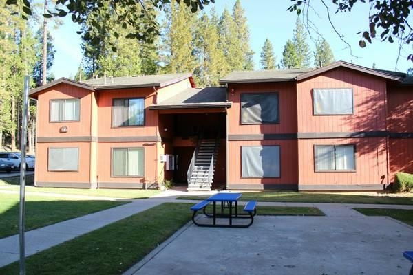 Sierra Meadows Apartments in Arnold, CA - Building Photo