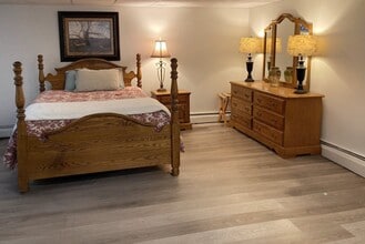 6 Orchard Rd, Unit 2 in East Haddam, CT - Foto de edificio - Building Photo