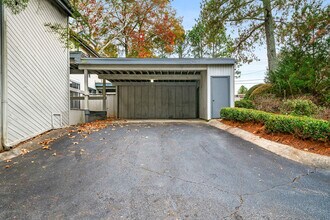 670 Highland Ct in Marietta, GA - Building Photo - Building Photo