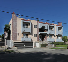 16047 Haynes St Apartamentos