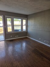 5907 Jackson Ave in Kansas City, MO - Building Photo - Building Photo