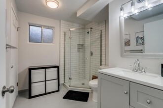 13489 W Auburn Ave in Lakewood, CO - Foto de edificio - Building Photo