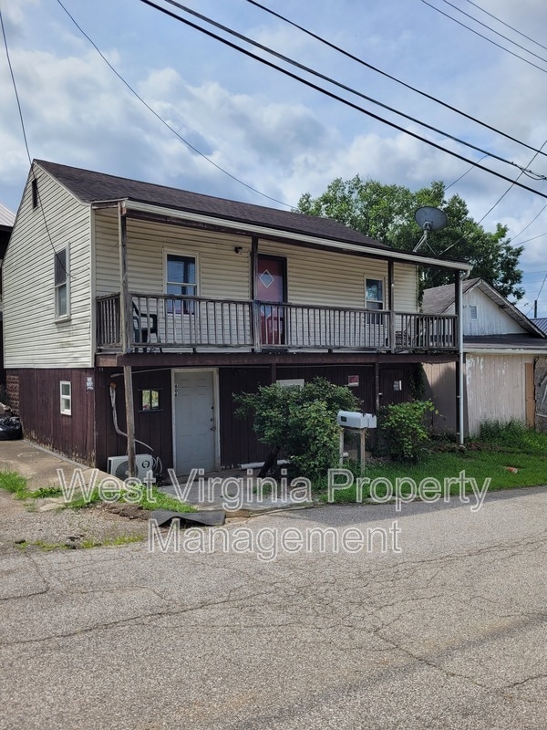 property at 606 21st St W