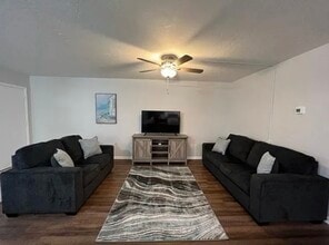 220 Park Blvd N, Unit 103 in Venice, FL - Foto de edificio - Building Photo