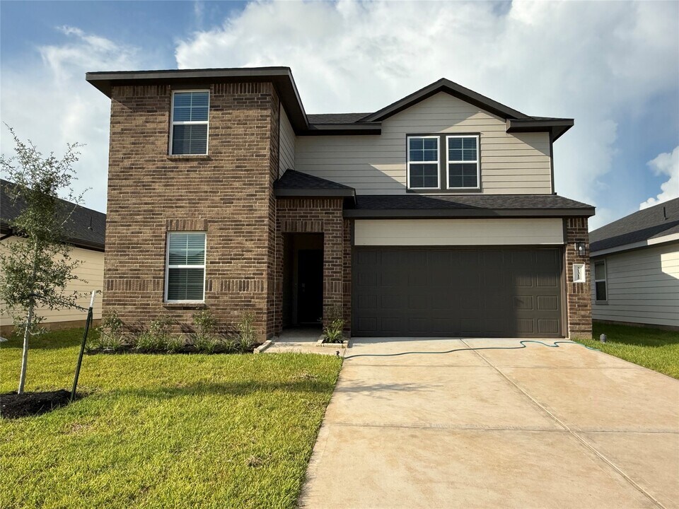 31315 Yatesbury Ln in Fulshear, TX - Building Photo
