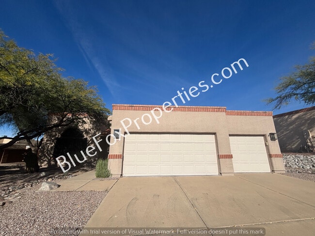 property at 5449 N Cres Ridge Dr