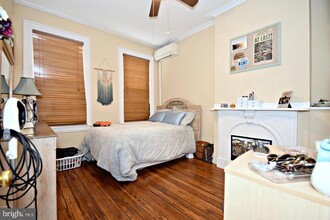 2215 Fitzwater St in Philadelphia, PA - Building Photo - Building Photo