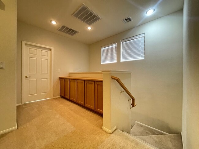 property at 8604 Splendid Leaf Ct