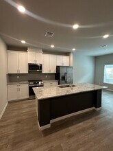 27022 Dove Dr in Katy, TX - Building Photo - Building Photo