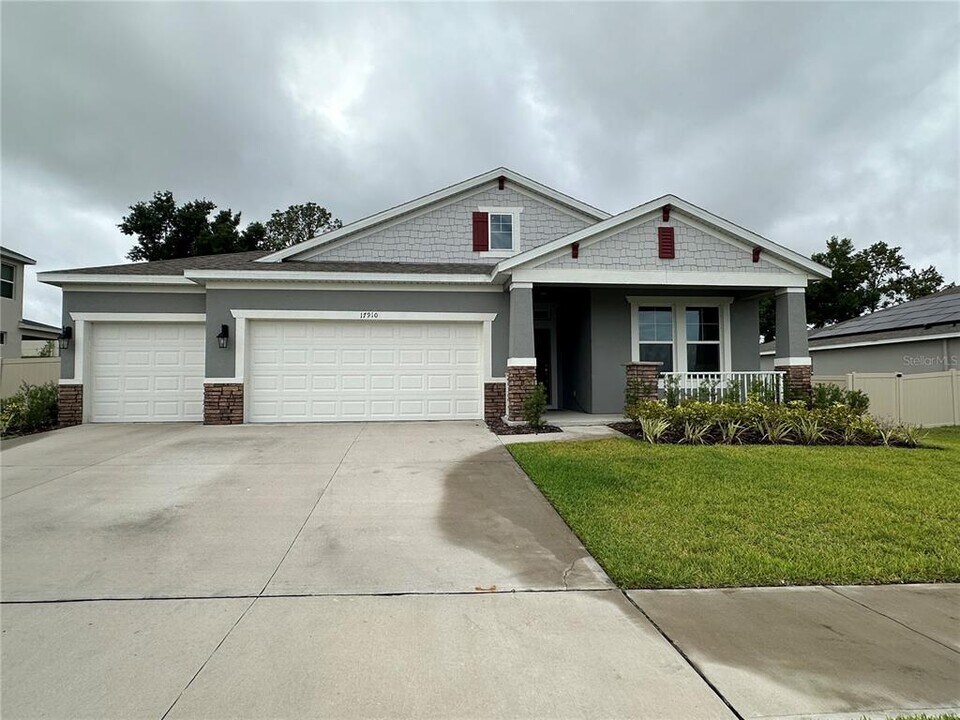 17910 Hither Hls Cir in Winter Garden, FL - Building Photo