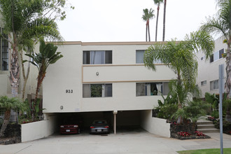 933 5th St in Santa Monica, CA - Building Photo - Building Photo