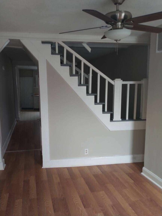 1917 Ramsay St photo'