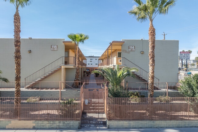 Fremont Gardens in Las Vegas, NV - Building Photo - Building Photo