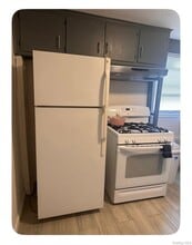 182 Covert Ave, Unit 2FL in Floral Park, NY - Building Photo - Building Photo