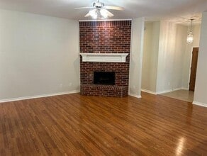 301 Roy Rogers Ln in Murphy, TX - Building Photo - Building Photo