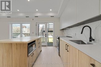 625 Harvie Ave in Toronto, ON - Building Photo - Building Photo