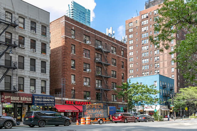 975-983 First Ave in New York, NY - Foto de edificio - Building Photo