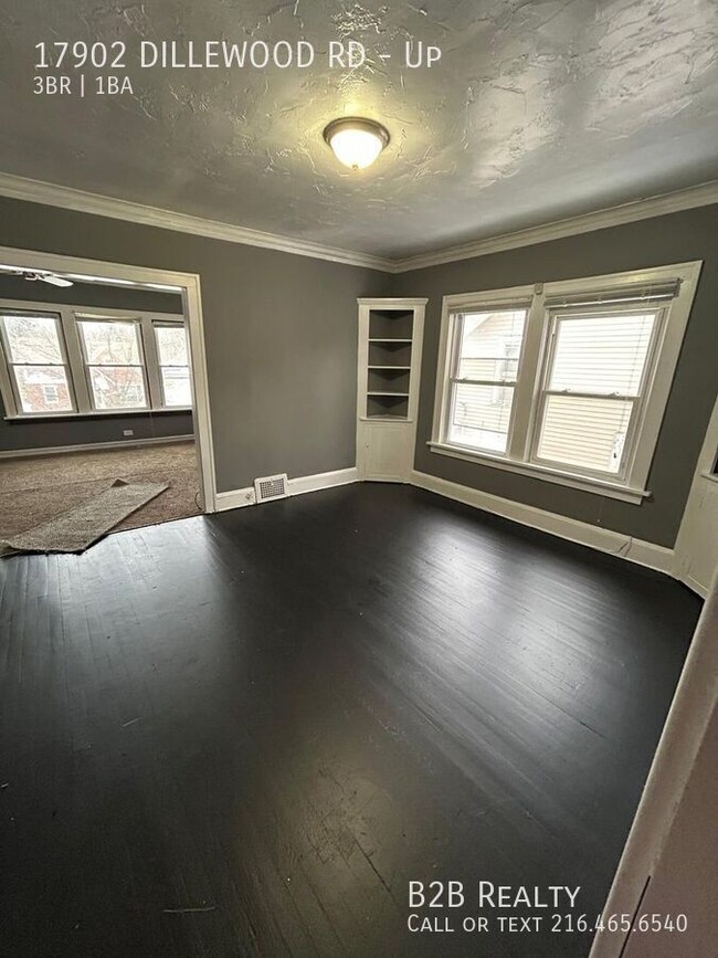 17902 Dillewood Rd in Cleveland, OH - Building Photo - Building Photo