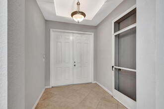 1025 Grove Park Cir in Boynton Beach, FL - Building Photo - Building Photo