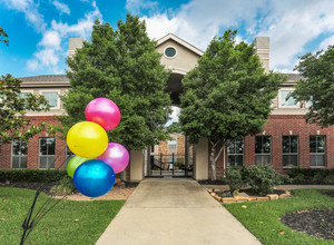 Redstone Apartments in College Station, TX - Building Photo - Building Photo