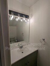 5623 Wells Cir in Stone Mountain, GA - Building Photo - Building Photo