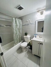 851 NE 207th Terrace in Miami, FL - Building Photo - Building Photo