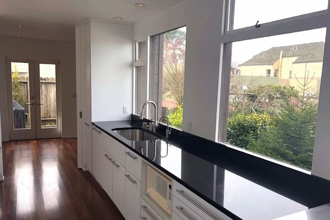 property at 565 29th Ave