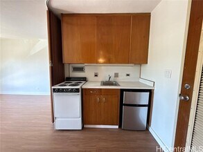 1551 Nuuanu Ave in Honolulu, HI - Building Photo - Building Photo