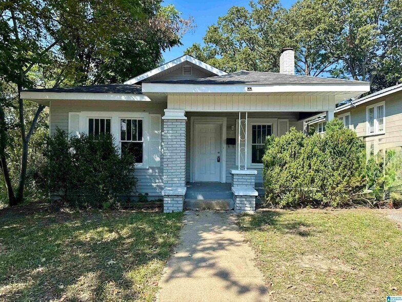 1736 Mountain Dr in Birmingham, AL - Building Photo