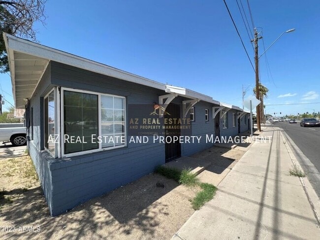 property at 1036 N 16th St