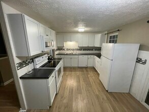 6630 Cordova Dr in Indianapolis, IN - Building Photo - Building Photo