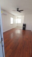4008 Rockwood St, Unit 4008 Rockwood st in Los Angeles, CA - Foto de edificio - Building Photo
