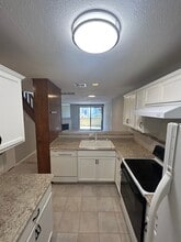 1938 Holly Hill Dr in Austin, TX - Building Photo - Building Photo